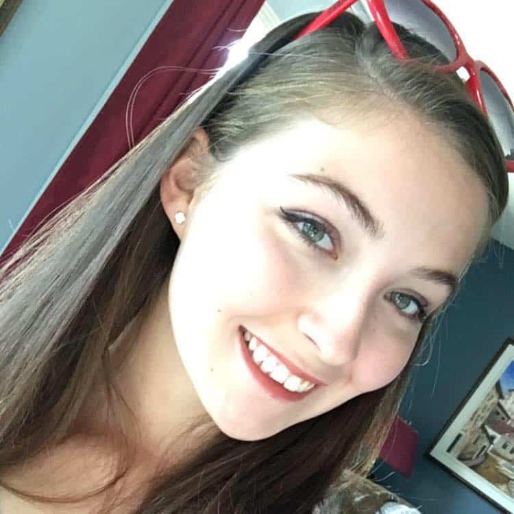 elise_staff